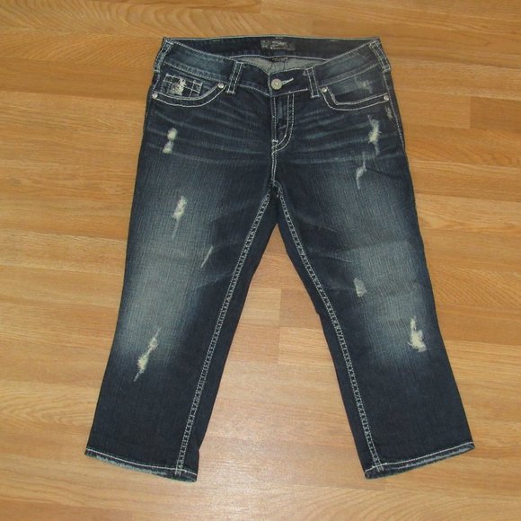 Silver "Suki Flap Capri" Jeans / Distressed and Glitter Pockets / 30 Waist - Picture 5 of 10